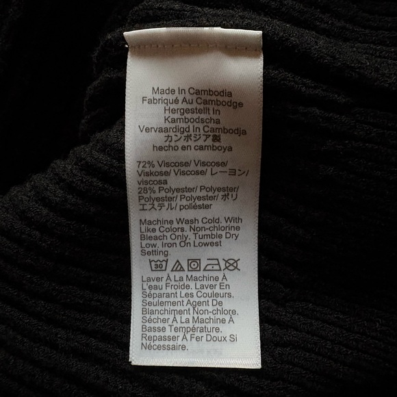 NWT J. Crew Ribbed Black Turtleneck Sweater in Stretched Yarn - Picture 4 of 4